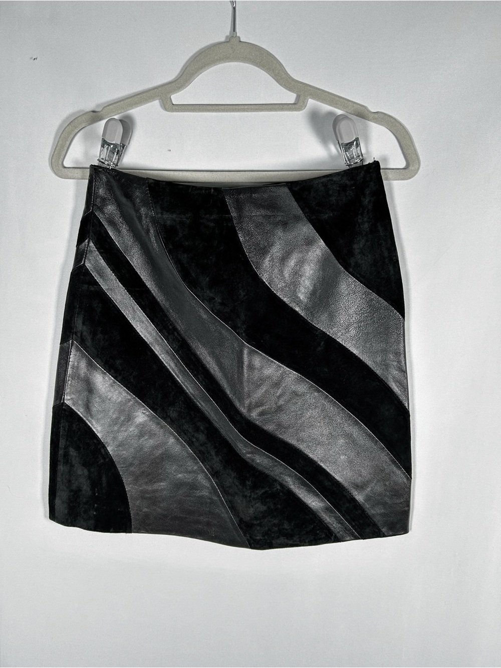 NWT Deadstock Vintage Caché Leather & Suede Patchwork Wavy Panel Mini Skirt